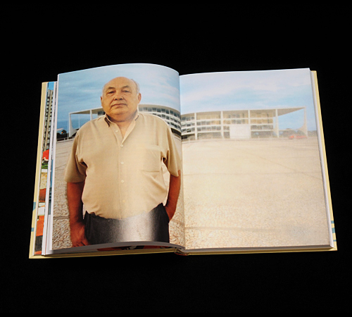 /content/project-images/print/blumenbar-2005-innen/blumenbar_cover_2005_brasilia_innen_5.JPG