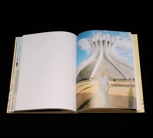 /content/project-images/print/blumenbar-2005-innen/blumenbar_cover_2005_brasilia_innen_6.JPG